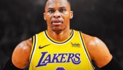  爵士重建交易送走米切尔至骑士  