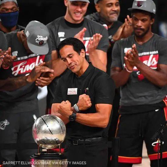  热火主教练斯波尔斯特拉续约三年  